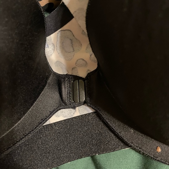 Victoria secret sport bra - Picture 2 of 5